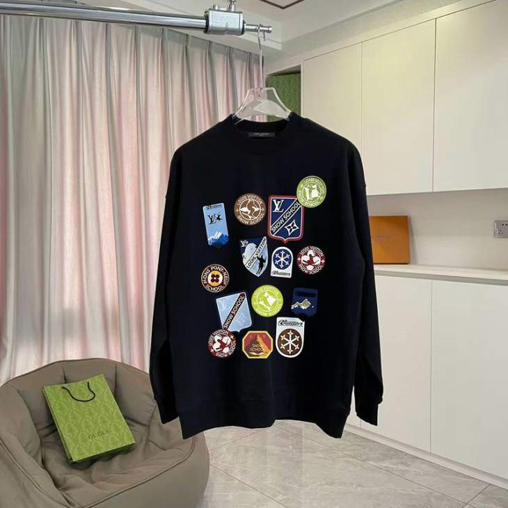 Picture of LV Sweatshirt _SKULVM-4XL11Lx39333954